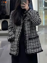 Women's Jackets Elegant Plus Size S-4xl Tweed Plaid Jackets Korean Fashion O-neck Single Breasted Big Pocket Coats Streetwear Women Casual Tops 231211