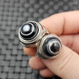 Cluster Rings Fashionable Sky Pearl Jade Stone Ring Black And White Agate Living Vintage Jewelry Accessories