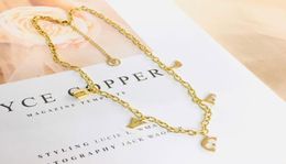 2022 Fashionable 18K Gold Plated Stainless Steel Necklaces Choker Flower Letter Pendant Statement Fashion Womens Necklace Wedding 8529907