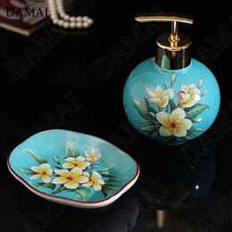 Liquid Soap Dispenser Chinese Flower Painting Ceramic Soap Dispenser Household Bathroom Accessories Set Painted Flowers Bird Decorative Shampoo Bottle 231211