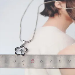 Pendant Necklaces Stainless Steel Heartbeat Flower Necklace Lighting For Women Protection Girlfriend Gift Vintage Jewelr