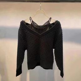 Women's Sweaters designer Light luxury V-neck lace suspender with twisted pattern black sweater design and feel knit sweater