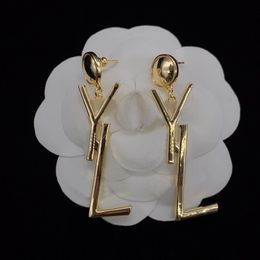 Luxury Designer Letter Ear Rings Fashion Earrings Mens Womens Gold Classic Earring Wedding Party Gifts Ladies Earring Jewellery Ear Studs