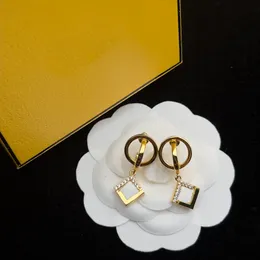 Designer Gold Stud Earrings For Women Luxurys Designers Heart Earring Fashion Classic Letter Pendant Pearl Earring 9 STYLES CSD2312137