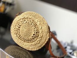 Straw crochet round cake bag, exquisite and fresh texture, leather and rattan stitching, super beautiful, easy to match with various clothes