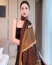 Scarves Internet Celebrity Silk Scarf Womens Summer Thin Type Sunscreen Long Wrap Korean Style Spring and Autumn Retro MultiFunct2927557