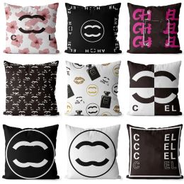 Designer Cotton Throw Pillow Black And White Throw Pillow Letter Logo Home Pillow Cover Sofa Decoration Cushion Luxury Pillow Cases