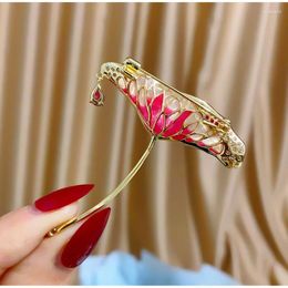 Brooches 2023 Fashion Water Drop Lotus Leaf Pins Jewelry Enamel Glaze Corsage Statement Brooch Accessories