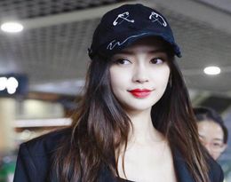 The star with the same pin holes baseball cap Chic Korean version of the spring and summer curved brim hat sun hat cap cap4915098