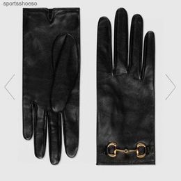 Luxury lady Fashionable designer G sport Sports outdoor female glove gloves Women Designer Mitten Sheepskin Gloves Winter Leather BiG Fingers Glove Warm women 070L