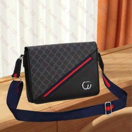 Designer Men Crossbody Shoulder Bag High quality handbag Purse luxury satchel pochette Multiple pocket Women Messenger bag Business Briefcase school bookbag