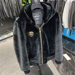 Designer Jackets Tech Jackets Winter Mink Plelight Men Women Mulheres grossas casacos com capuz de moda moda casal casele casat Little Bear Gold Stamping Esshoodie