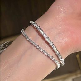 Braccialetti classici Braccialetti di serpente Snake Blangagle Lettera Titanio acciaio Bracciale aperto Domande da donna di lusso Gifts Girl Girl Gold Silver Wholesale No Fade