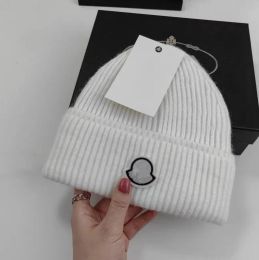 2024 Beanie Şapka Bonnet Kapağı Casquette Buck Hat Tasarımcısı Beanie Sıcak Örgü Şapka Klasik Kafatası Kapakları Moda Kış Kaçış Şapkaları Nefes Alabilir Mevcut