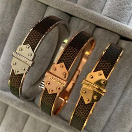 High quality 316L stainless steel bangle silver gold rose super brown checkers leather men women 19cm double arrow square bracelet259d