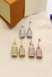Europe America Fashion Style necklace Jewelry Sets Lady Women Goldcolour Hardware Engraved V Initials Setting Full Diamond Lock P7056858