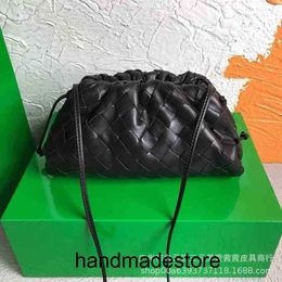 venetaabottegaa Cloud Designer Leather Handbags 2023 Pouch Hand Woven Women's Messenger Bag Shoulder Crossbody Bag Gwll