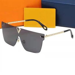 808 1pcs Fashion Round Sunglasses Eyewear Sun Glasses Designer Brand Black Metal Frame Dark 50mm Glass Lenses For Mens Womens Bett245m