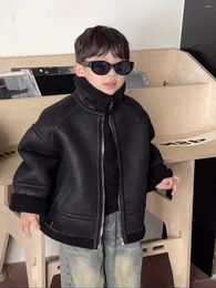 Jackets 2023 Winter Boys And Girls' Cool Handsome Standing Neck Motorcycle Jacket With Thickened Suede Lamb Fleece Coat For Children