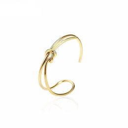 Rir Stainless Steel Gold Knotted Creative Bracelet Fashion Simple Female Models Charm Jewellery Bracelet Gift for Friends Q0719245r