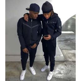 Tracksuits 2023 Men's Sports Suit Cotton Brand Tech Fleece Good Quality Hoodie Male Training Wear Sweatshirt Set Sweatpants Fashion 688sss