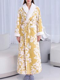 Women's Sleepwear Luxury Women Winter Extra Long Jacquard Warm Bathrobe Large Size Fleece Bath Robe Floral Dressing Gown Man Thick
