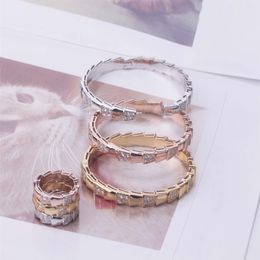 Fashion Brand Jewellery Sets Lady Brass Glossy Surface Spacing Diamond Snake Serpent 18K Gold Wedding Engagement Norrow Bracelets Ri273a