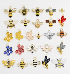 20PCS Enamel Bee Charms Alloy Random Mixed Bumblebee Honeybee Necklace Pendant Findings Jewellery Making Accessory4661323