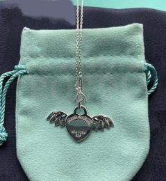 925 Silver Designer necklace female Love pendants couple gold chain pendant Jewellery angle feather love gift for girlfriend accesso8429868