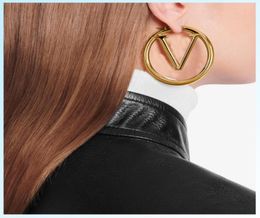 2021 Women Earrings Luxury Designer New Jewellery Womens Fashion Gold Colour Letter Crystal Earrings Luxurys Designers Mens Box 11 9841311