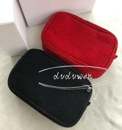 18X12X5CM2021 new fashion Black or red zipper bag elegant C gift beauty cosmetic case makeup Organiser bag gift box pretty storage2642328