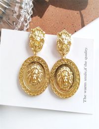 European and American trend new geometric exaggerated golden embossed lion head Dangle Chandelier retro jewelry personality female4480027