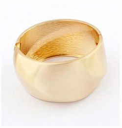 Simple Brushed Gold Smooth Big Bracelet For Women Statement Jewellery Female T Show Accessories Alloy Wide Cuff Bangle Ring Party Gi6726249