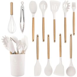 Cooking Utensils Silicone Kitchenware Set Nonstick Cookware Spatula Shovel Egg Beaters Wooden Handle Kitchen Tool 231213