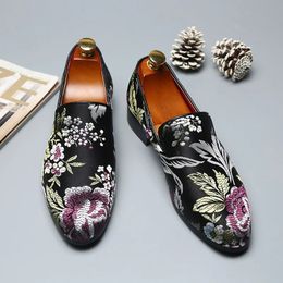 Dress Shoes Men's Casual Shoes Mens Comfortable Driving Loafers Light Moccasins Men Retro Embroidery Party Wedding Flats EUR Sizes 38-48 231213