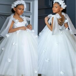 Vintage Long Ivory Flower Girl Dresses Square Collar Tulle Sleeveless Backless with Lace Appliques Ball Gown Floor Length Custom Made for Wedding Party