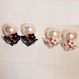 Ins fashion unique luxury designer double sided beautiful flower pearl elegant stud earrings for woman girls 6 colors3138261