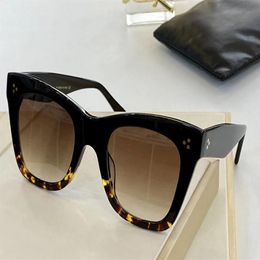 Fashion Cat Eye Sunglasses for Women Black Brown Tortoise Gradient Square Design Sunglasses UV Protecton with Box218y