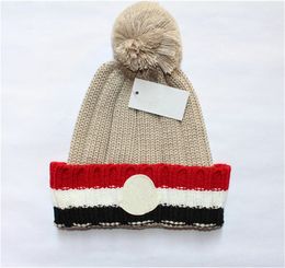 New Fashion Designer hats Men's and women's beanie fall/winter thermal knit hat ski brand bonnet High Quality plaid Skull Hat Luxury warm cap U-2