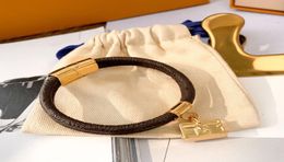 Brand Luxury Jewellery Ladies Men Leather Bracelet Designer Classic High End Elegant Fashion Exquisite Beauul Bracelet Gift with Logo Wholesale8767898