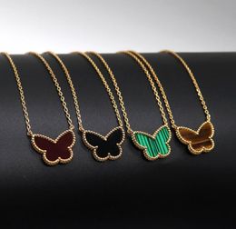 2022 New Green White Shell Double Side Pendant Necklaces for Women 18K Gold Sweet Butterfly Luxury Designer Choker Necklace Jewelr2163585