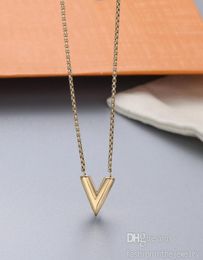 Luxury Fashion Necklace Designer Jewelry Women Gold Gift chain length letter pendant Valentine039s Day Necklaces for men neckla1872090