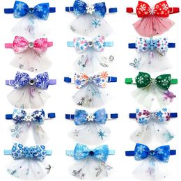 Dog Apparel 30/50pcs Winter Style Pet Collars Snowflake Pattern Bow Tie For Small Cat Grooming Products Accessories