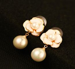 New trendy Classic fashion designer camellia flower elegent pearl pendant drop stud dangle chandelier earrings for woman girls6611588