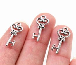 200Pcslot alloy Key Charms Antique silver Charms Pendant For necklace Jewellery Making findings 21x9mm6221346