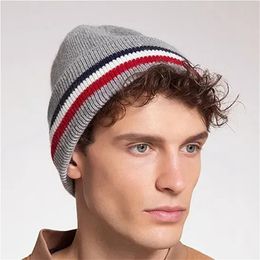 New classic designer autumn winter beanie hats hot style men and women fashion universal knitted cap autumn wool outdoor warm skull caps T-25