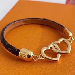 bracelets Luxurys Designers Women Charm bracelet Lettering love design Fashion Jewellery Material Leather studded with bracelets bou2248572