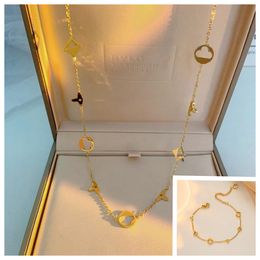 Modedesigner Halsketten 18k plattiert Gold für Frauen 4/vier Blattklee Anhänger Halskette Armband Ketten Schmuck Frauen Hochzeit Chirstmas Geschenk No Box