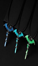 Vintage Glow in the Dark Necklace Sword Dragon Necklac for Man Metal Animal Pendant Night Luminous Orcence2290963