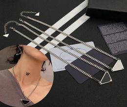 2021 womens mens Luxury designer Necklace chain fashion Jewellery black and white triangle pendant design party silver hip hop punk7548465